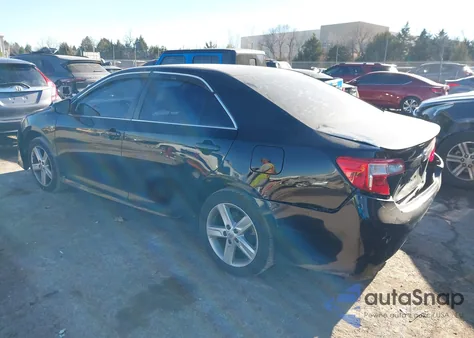 2014 Toyota Camry Se z USA, uszkodzony, nr VIN 4T1BF1FK4EU409829